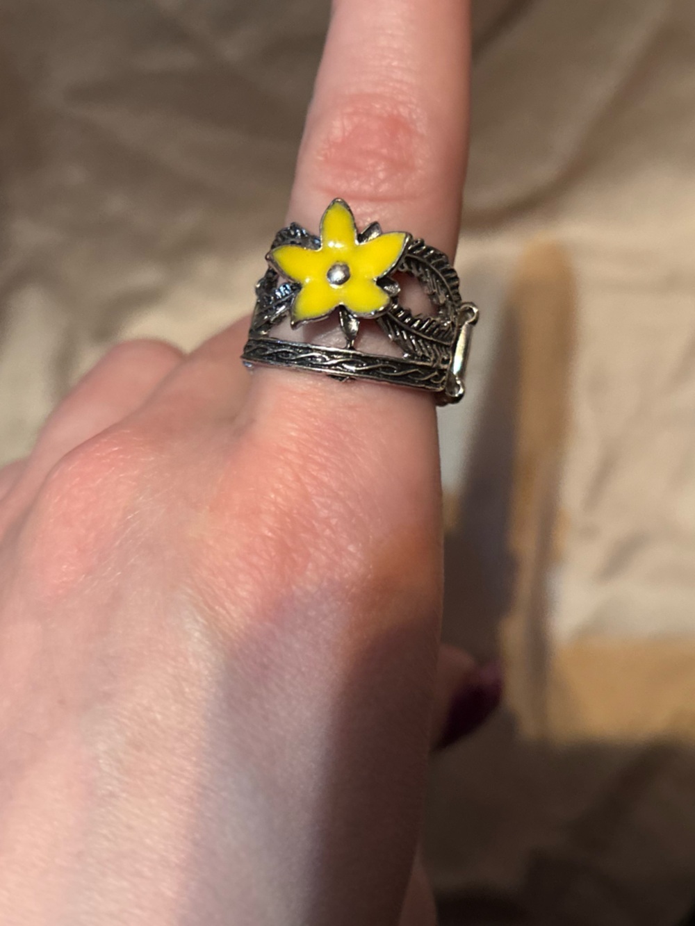 Yellow Flower Silver-Tone Women's Stretch Statement Ring